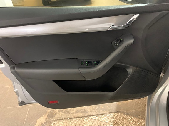 Skoda Octavia 16 of 22