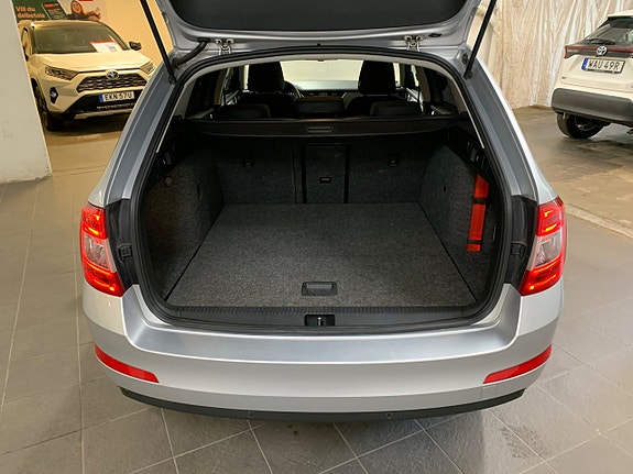 Skoda Octavia 7 of 22