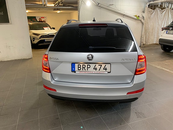 Skoda Octavia 6 of 22