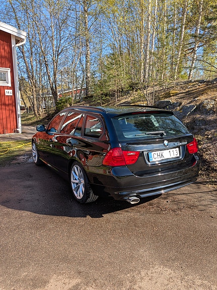 BMW 320d 5 of 5