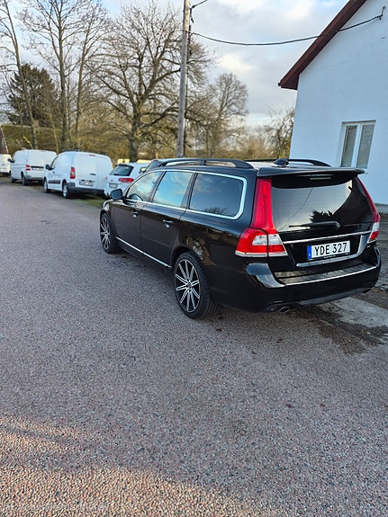 Volvo V70 4 of 9