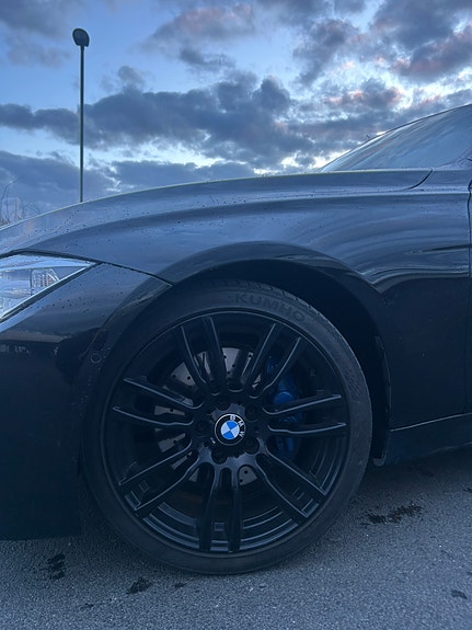 BMW 320d 5 of 5