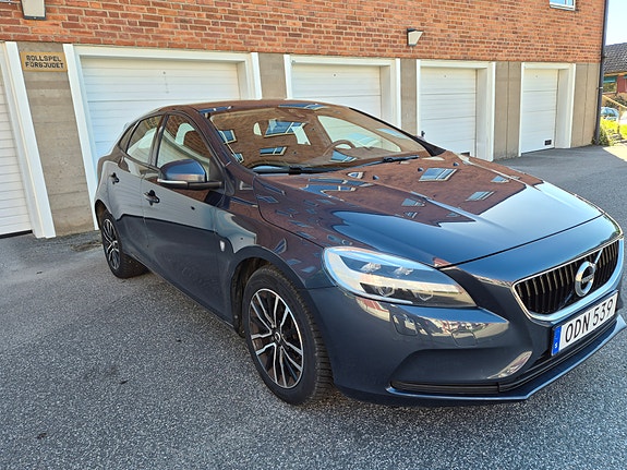 Volvo V40 4 of 7