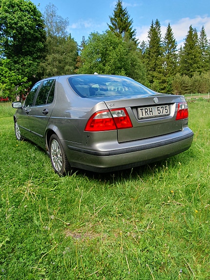 Saab 9-5 2 of 2