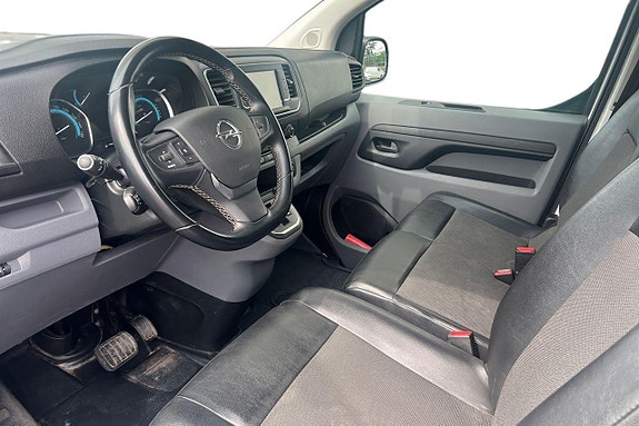 Opel Vivaro-e 12 of 22