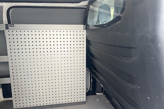 Opel Vivaro-e 17 of 22