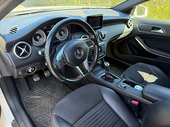Mercedes-Benz A180 8 of 9
