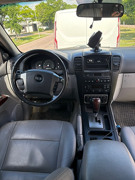 Kia Sorento 4 of 5