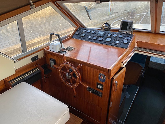 Storebro 31 Baltic -78 | Volvo Penta TAMD40B -95 | Axlar 4 of 5