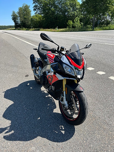 Aprilia Tuono V4 1100 RR 3 of 5