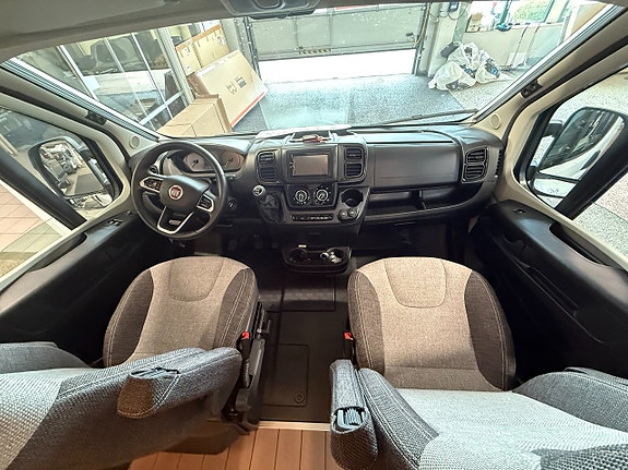Weinsberg Carabus 540 MQ Tvärbädd, endast 5.4M lång, rullat endast 1400 mil!! 6 of 13