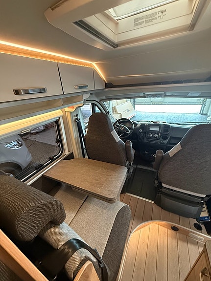 Weinsberg Carabus 540 MQ Tvärbädd, endast 5.4M lång, rullat endast 1400 mil!! 10 of 13