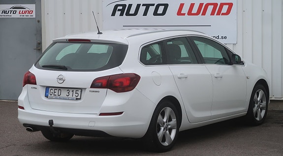 Opel Astra 3 of 5