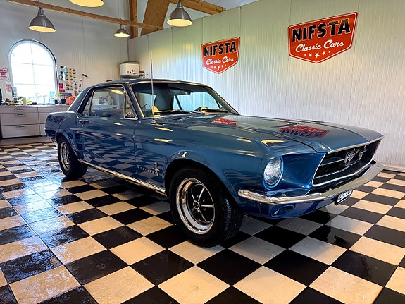 Ford Mustang 6 of 22