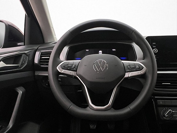 Volkswagen T-Cross 13 of 30