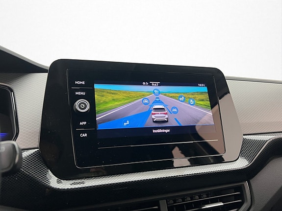 Volkswagen T-Cross 17 of 30