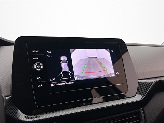 Volkswagen T-Cross 23 of 30