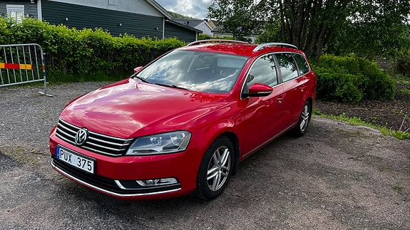 Volkswagen Passat 2 of 5