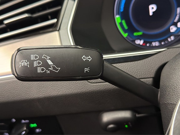 Volkswagen Passat 11 of 30