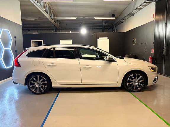 Volvo V60 5 of 5