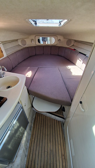 Sea Ray Sundancer 250 7 of 11
