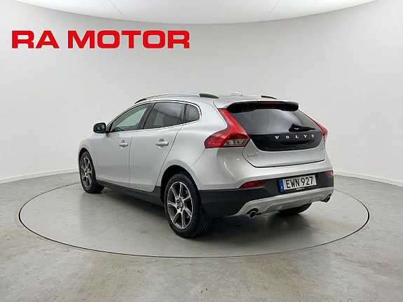 Volvo V40 Cross Country 4 of 5