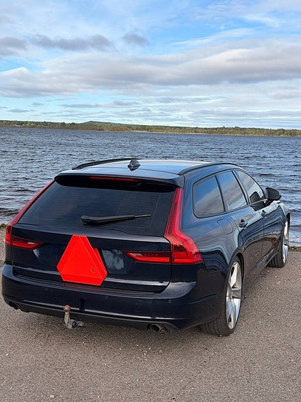 Volvo V90 11 of 11