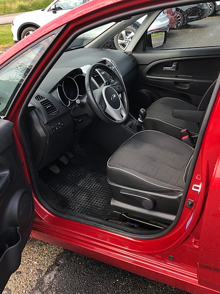 Kia Venga 4 of 5