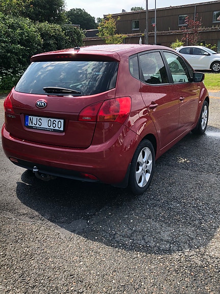 Kia Venga 2 of 5