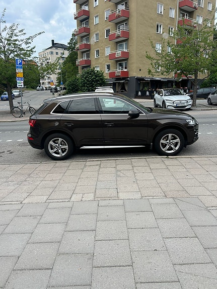 Audi Q5 6 of 12