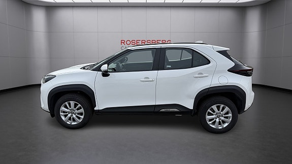 Toyota Yaris Cross 2 of 11