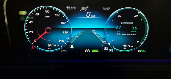 Mercedes-Benz GLE350 de 16 of 24