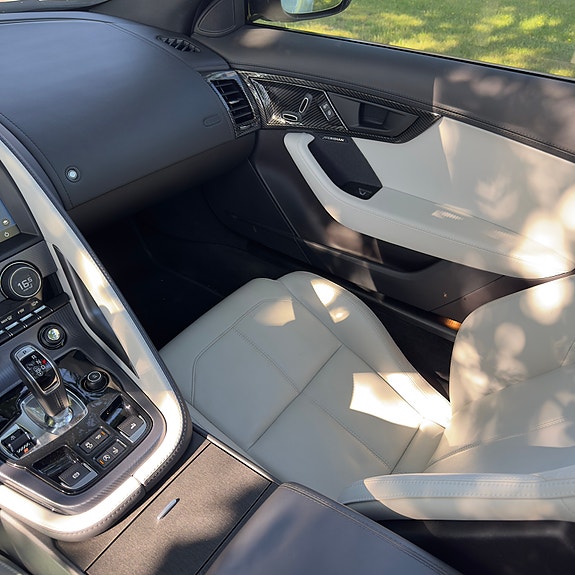 Jaguar F-TYPE 5 of 8