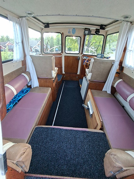 Uttern 6200ac 2 of 8