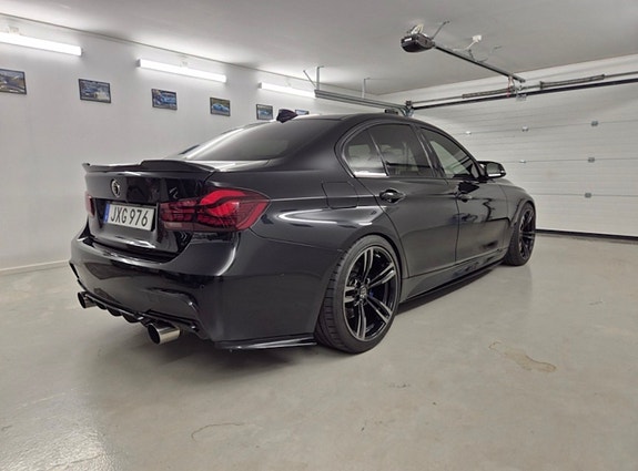 BMW 340i 5 of 5
