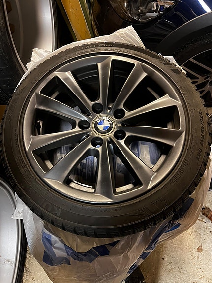 BMW 320i 27 of 30