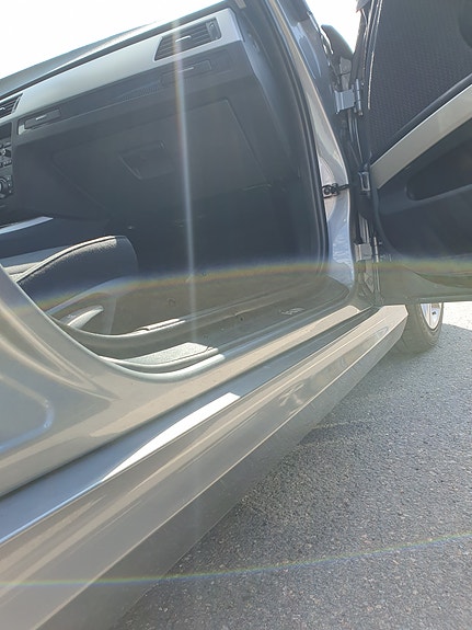 BMW 320i 10 of 30