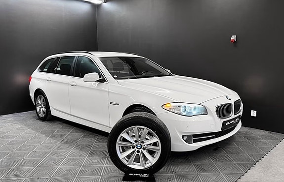 BMW 520d 2 of 5