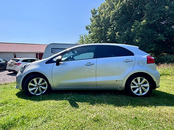 Kia Rio 4 of 5
