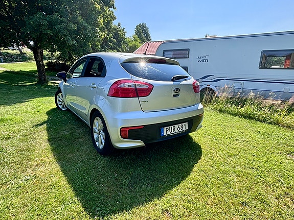 Kia Rio 5 of 5