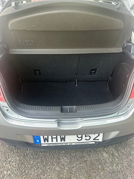 Mazda 2 13 of 13