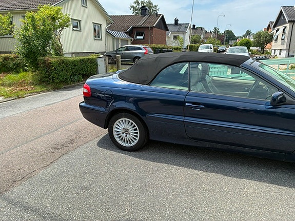 Volvo C70 4 of 5