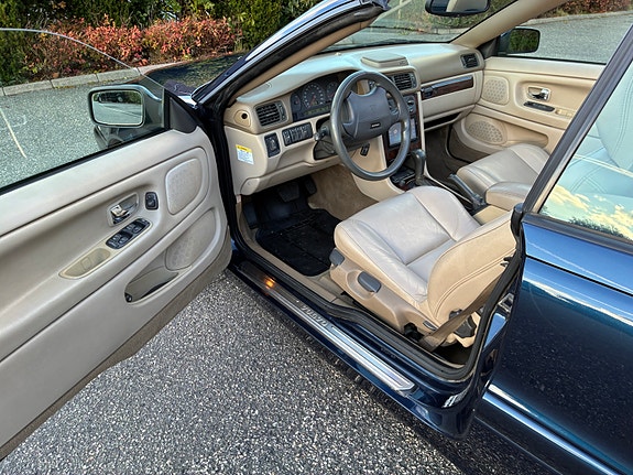 Volvo C70 7 of 16