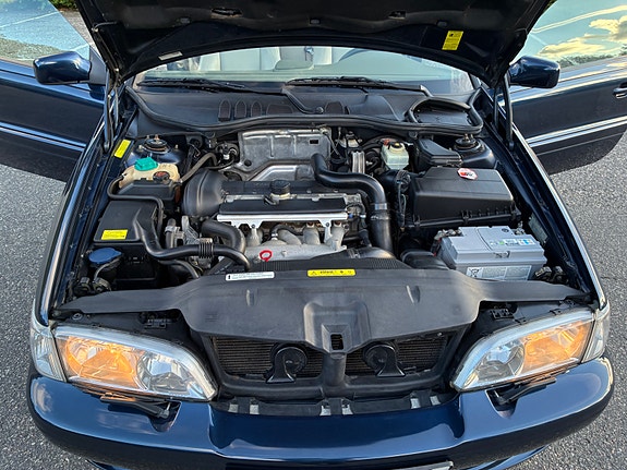 Volvo C70 13 of 16