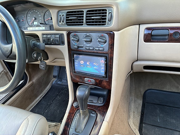Volvo C70 10 of 16