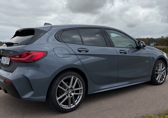 BMW 118i 3 of 6