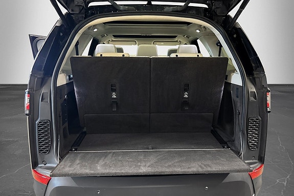 Land Rover Discovery 21 of 25