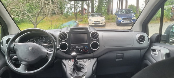 Peugeot Partner Tepee 7 of 7