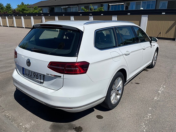 Volkswagen Passat 5 of 5