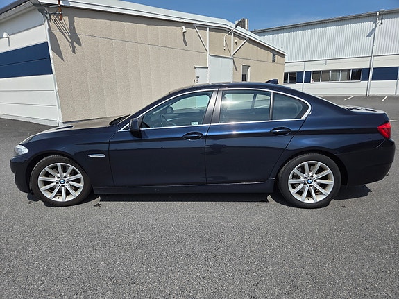 BMW 528i 5 of 5